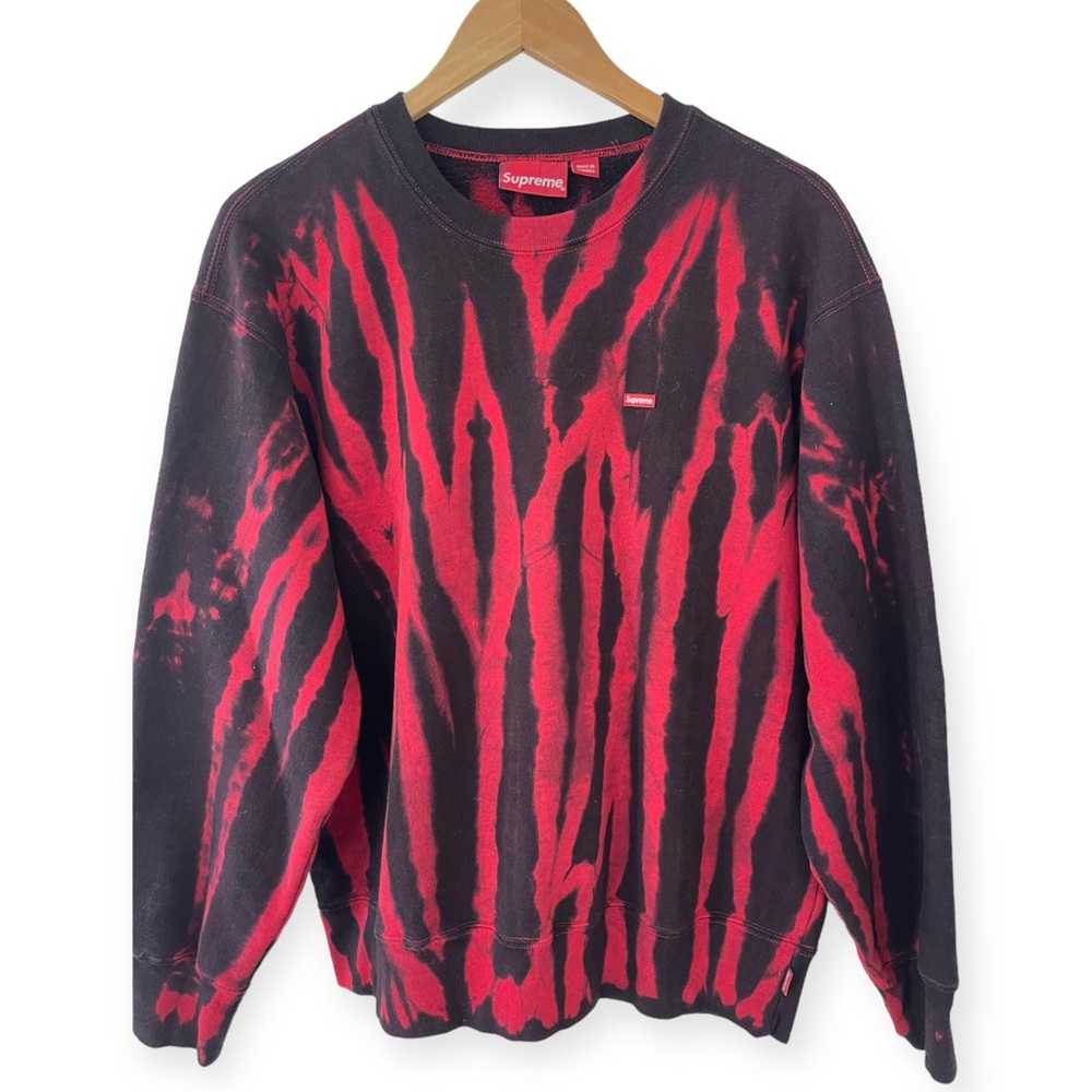 SUPREME crew neck sweatshirt
